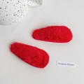 Coppia di fermagli per capelli BB in ecopelliccia rosso acceso con morbida texture - Goccia d'Acqua (7.5CM)