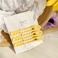 Set of 3 minimalist wave-shaped bright yellow metal hair clips on white card holder - 6cm / Yellow