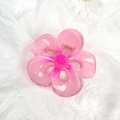 Haarklammer mit Blumen-Design in Rosa-Verlauf aus Harz mit 5-blättriger Plumeria-Form - Magenta 7.5cm
