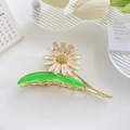 Haarklammer mit rosa-weißer Gänseblümchen-Blüte aus Goldlegierung und gelben Strass - 11.5CM / Korallfarbenes Gänseblümchen