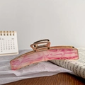 Pinza de pelo retro de metal dorado con diseño de acrílico jaspeado rosa elegante - Rojo Rosa Colorido 11cm