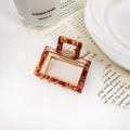 Pince à cheveux rectangulaire marbrée avec monture en métal doré ajouré pour femme - Carré Brun Caramel 5.4cm