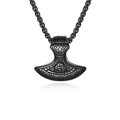Collar con colgante de hacha vikinga vintage en acabado negro mate y grabado celta - Negro Con Cadena