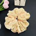 Coletero grande con estampado floral en tonos pastel y alta elasticidad para coleta - Amarillo Floral