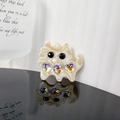 Creamy white acetate cat hair clip with heart-shaped rhinestones and mirror reflection - Off White