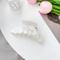 Pince à cheveux crème irisée avec motif mosaïque et fini nacré brillant - Blanc
