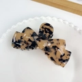 Classic tortoise shell acetate bow hair claw clip in brown and black resin finish - 11cm / Beige Tortoise Shell