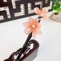 Elegante bastoncino per capelli in legno con fiori rosa e perle bianche stile retrò - Arancione