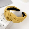 Cerchietto largo annodato giallo zenzero alla moda con tessuto a maglia testurizzato - Giallo