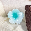 Haarklammer mit blauem Farbverlauf in Blumenform aus Harz für elegante Frisuren - Eisblau