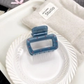 Molla per capelli rettangolare blu con piccoli punti rossi su piatto in ceramica - Quadrato Grande / Blu Nebbia a Pois Rossi