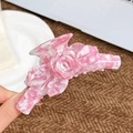Pince à cheveux rose marbré en acétate avec motif de rose 3D élégant et finition brillante - Rose Bonbon