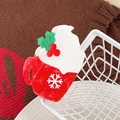 Pince à cheveux festive en acétate en forme de mug rouge décoré de houx de Noël - Coupe de Flocon de Neige