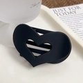 Fermaglio per capelli minimalista nero opaco a forma di cuore con design cavo - Nero