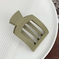Fermaglio per capelli quadrato scavato verde oliva opaco con design geometrico moderno - Verde