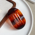 Pince à cheveux ovale plate avec motif écaille de tortue et fini résine mate - Brillant / Ambre / 8.6cm