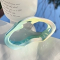Pince à cheveux ondulée avec dégradé nacré dans les tons vert et blanc - Nuage Grand / Bleu Dégradé