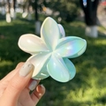 Iridescent pearlescent flower hair claw clip with colorful gradient for women hair styling - Flower / Gradient Blue-Flower