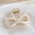 Elegante molletta per capelli a fiocco crema con design a cuore e molla dorata - Fiocco Cuore-Beige