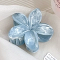 Pinza per capelli a fiore con trama marmorizzata blu in acetato per donna - Blu