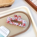 Eleganter rechteckiger Haarclip in Creme mit Erdbeermustern und Marmortextur - Großes Quadrat Erdbeerblüte