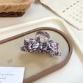 Elegant purple and white marble pattern bow hair claw clip in a stylish leather tray - Gradient Grey White
