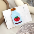 Lindo clip para el pelo de acrílico con botella de jugo de tomate en azul claro - Jugo de tomate