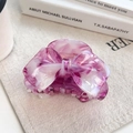 Elegant bow-shaped hair claw clip in purple and pink marbled acetate finish - Metallic Purple