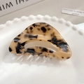 Triangle hollow acetate claw clip with tortoise shell pattern in a minimalist style - Tortoiseshell