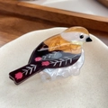 Charming bird-shaped acetate hair claw clip with colorful floral patterns and amber finish - Sparrow Shape / Tea Pattern Sparrow