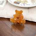 Pinza per capelli a orsetto marrone ambra in acetato con dettaglio a cuore - Caramello 4.5CM