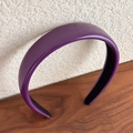 Elegante diadema ancha acolchada violeta oscuro con textura de charol vintage para mujer - Púrpura Berenjena