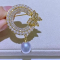 Elegante broche de mariposa dorado con perlas y cristales, diseño de lujo en forma de C - Colgante de Perla y Mariposa Circular (X116433)