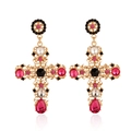 Eleganti orecchini a croce dorati con strass colorati e design traforato vintage - Rosso