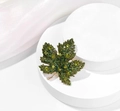 Broche luxueuse en forme de feuille d'érable verte sertie de cristaux pour tailleur femme - Vert