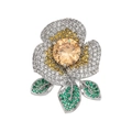 Eleganter Kamelienblumen-Brosche mit Champagnerkristall und glitzernden Diamantblättern - Kamelien-Stil / Silber