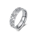 Bague en acier titane à damier ornée de pierres de zircone cubique étincelantes - Taille 6 / Acier