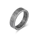 Bague minimaliste de 6mm en acier titane avec texture mate et finition gris foncé vieilli - Taille 7 / Gris