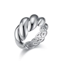 Polierter Silberring im Croissant-Design mit gedrehter Textur und elegantem Minimalismus - Größe 6 / Silber
