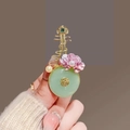Spilla pipa in stile cinese con pietra di giada verde e carattere Fu dorato - Stile Forma Pipa (X118156)