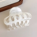 Détail de la pince à cheveux nœud blanc marbré avec design classique à grandes dents - Style Multi-dents(27315J)