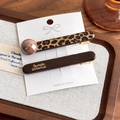 Set di fermagli per capelli leopardati vintage con perline marroni e scritte dorate - Set da Due Pezzi di Fermaglio a Becco d'Anatra a Striscia Lunga (27442B)