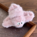 Dettaglio della molletta per capelli in peluche rosa con grandi occhi decorativi - Rosa Antico (24351B)