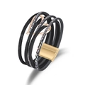 Mehrlagiges Lederarmband mit Leopardenmuster, Herzanhänger und Magnetverschluss - Schwarz
