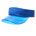 Dettaglio della visiera blu reale con tesa in PVC traslucido e fascia in tessuto tramato - Blu