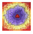 Detailaufnahme des Paisley-Bandanas aus 100% Baumwolle mit lila und roten Sonnenblumen - Einheitsgröße / Blau Grün Gelb Batik