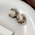 Detail of leopard print double hoop earrings featuring a triple spiral vintage texture - Triple Layer Spiral Style (26010B)