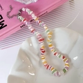 Collana boho con perline colorate in ghiaia e chiusura a moschettone in argento - Colorato
