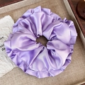 Chouchou élégant en satin violet avec bords plissés pour une coiffure de style français - Mauve Clair