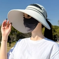 Beige wide brim UV sun visor hat with matching dark grey protective face mask - M (56-58cm) / Gray